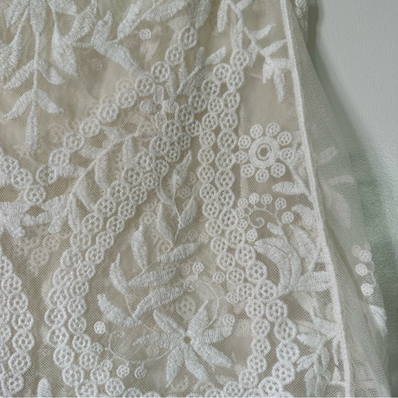 Bohemian Summer Style Cream Sheer Lace Top- Size 12 - Women’s Top- Short sleeves - Picture 3 of 4